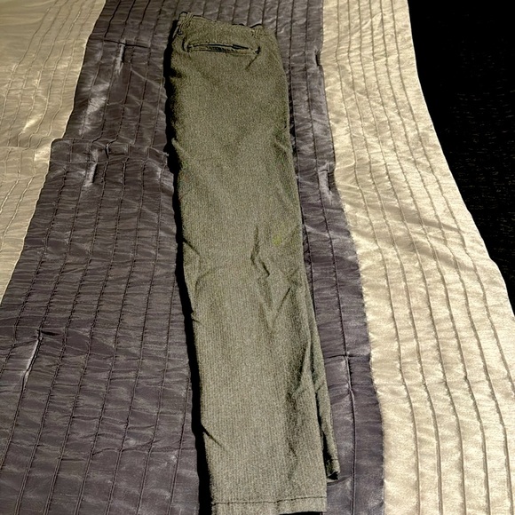 Not worn often, fit too small for me. Quads are too too big. - Picture 3 of 4